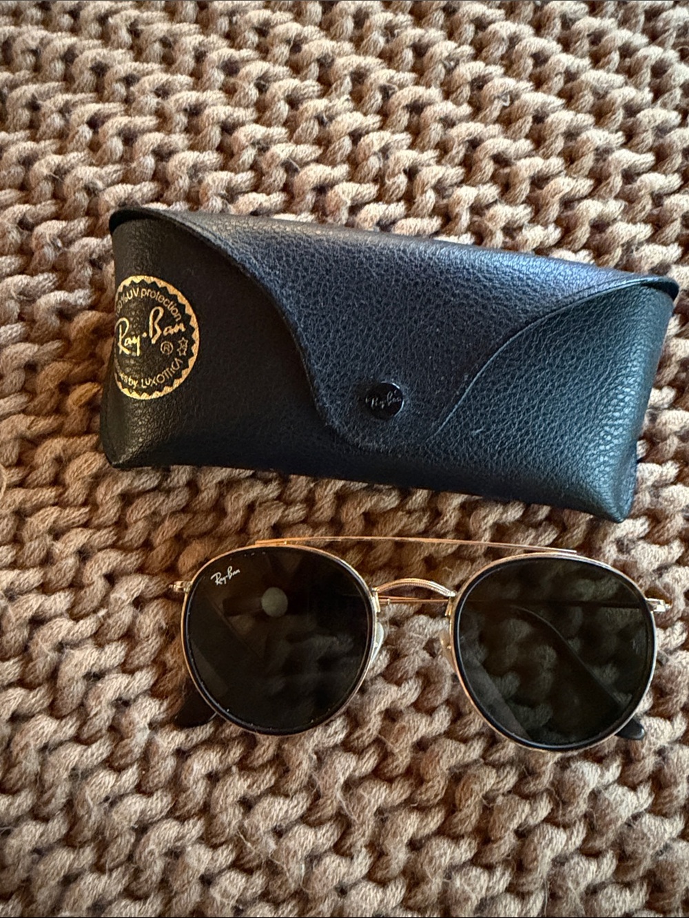 Ray-Ban Round Metal Sunglasses — Black Lenses with Gold Frames